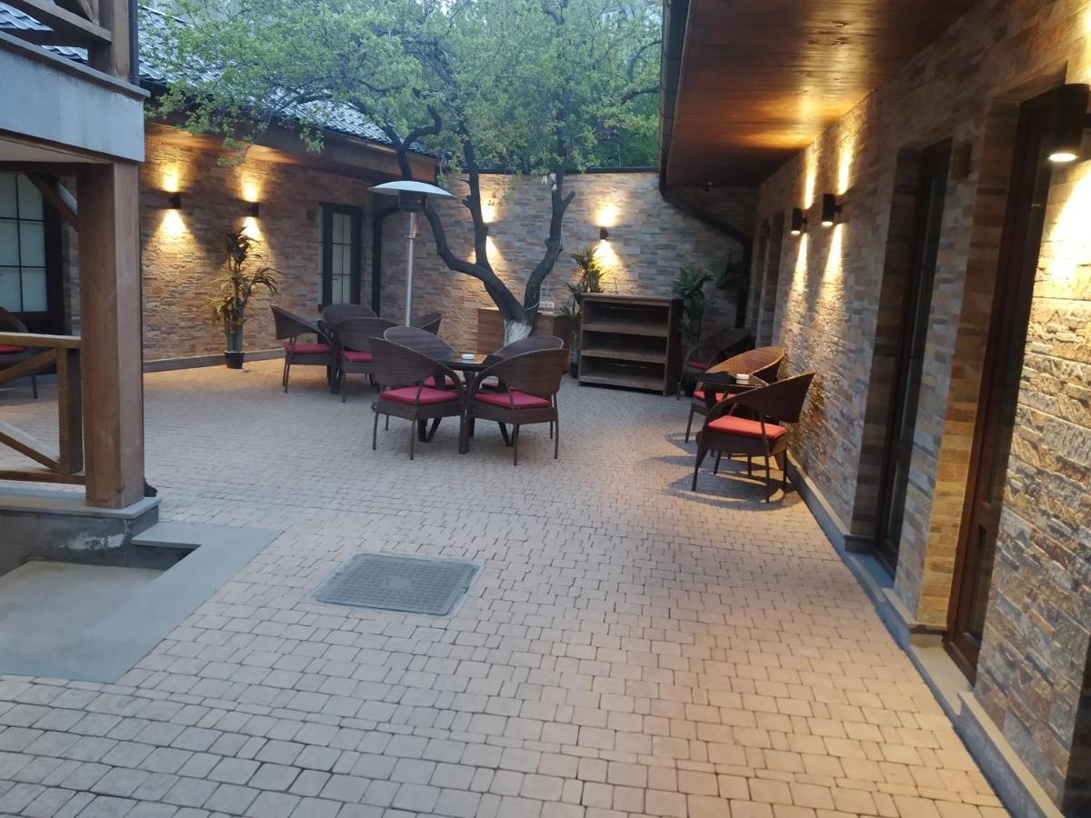 Boutique Living Hotel By Arta Erivan Exterior foto