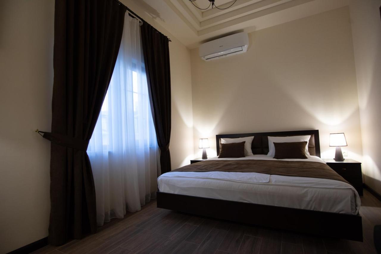 Boutique Living Hotel By Arta Erivan Exterior foto