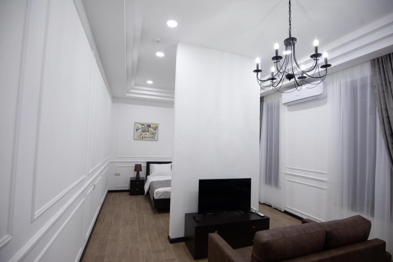 Boutique Living Hotel By Arta Erivan Exterior foto